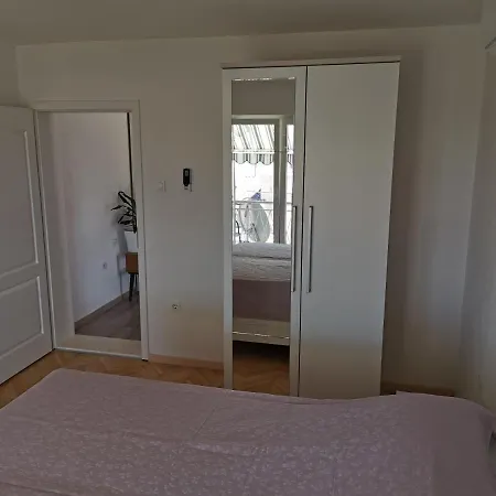 Apartment Adriatic Pavlinovic - *