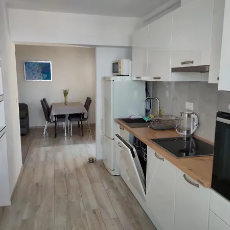 Apartment Adriatic Pavlinovic - *