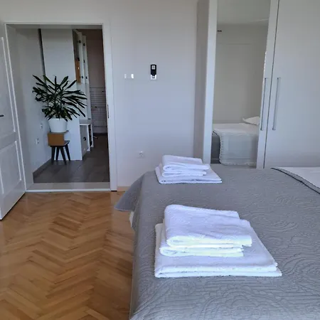 Apartment Adriatic Pavlinovic - *