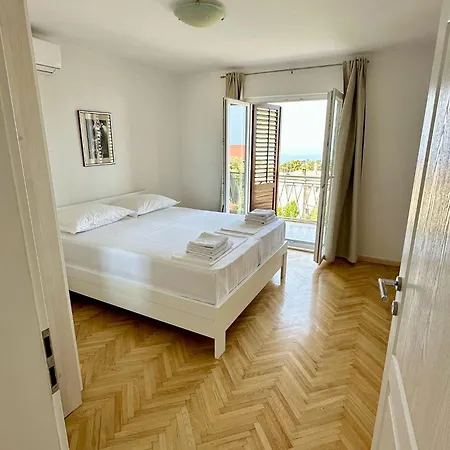 Adriatic Pavlinovic - Appartement Makarska