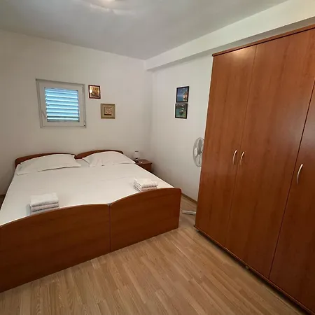 Apartment Adriatic Pavlinovic - Makarska